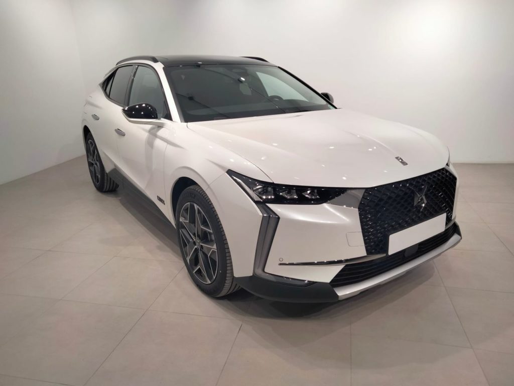 DS Automobiles DS 4 CROSS E-TENSE 225 RIVOLI